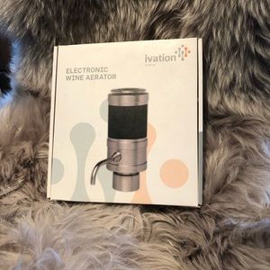 Ivation electronic wine aerator